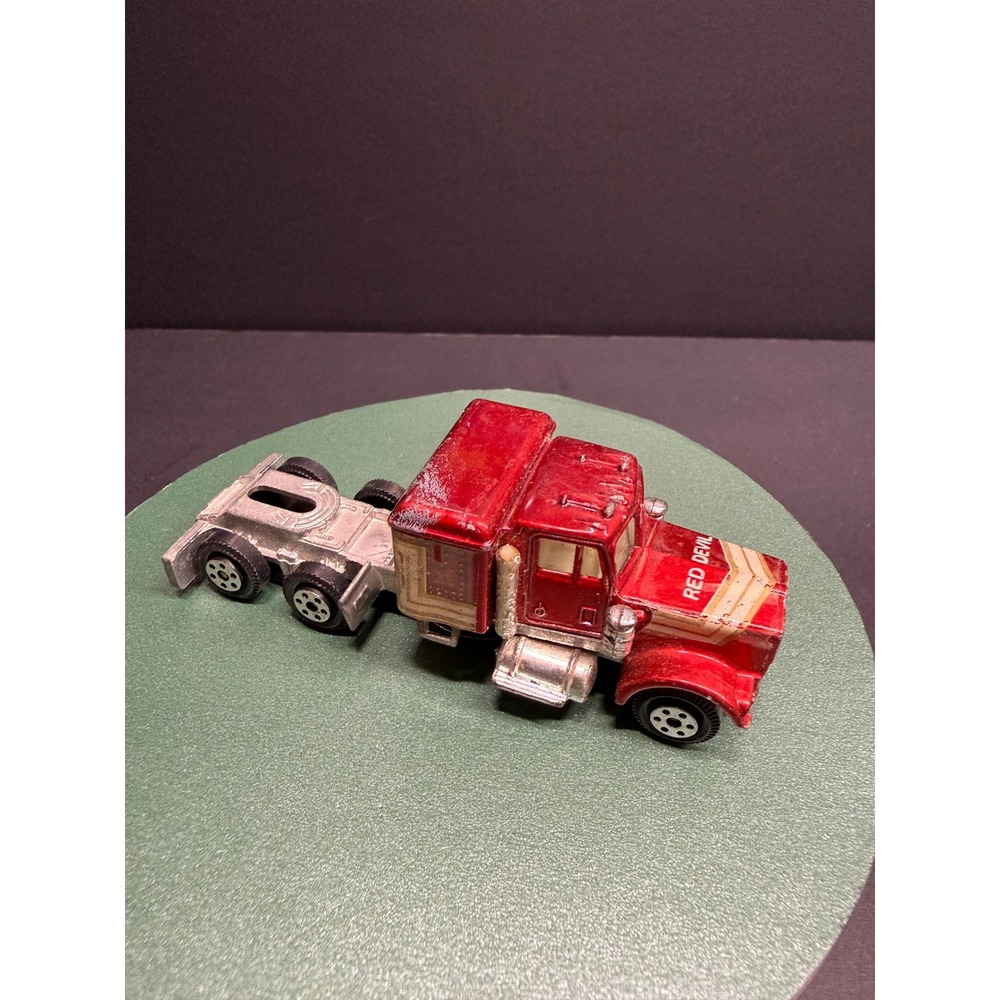 Vintage Yatming Kenworth Red Devil Semi Truck Cab Diecast Hong Kong Metallic Red - Picture 3 of 5